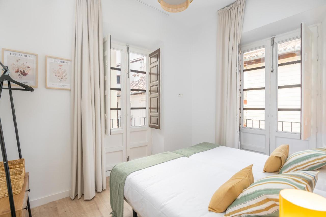 Apartamentos Luna Suites Palacio Dorita 그라나다 외부 사진