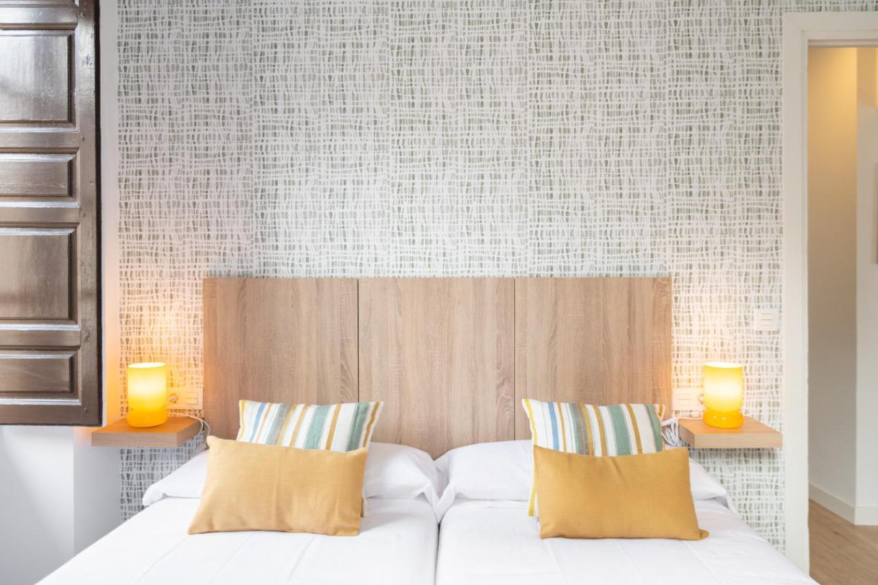 Apartamentos Luna Suites Palacio Dorita 그라나다 외부 사진